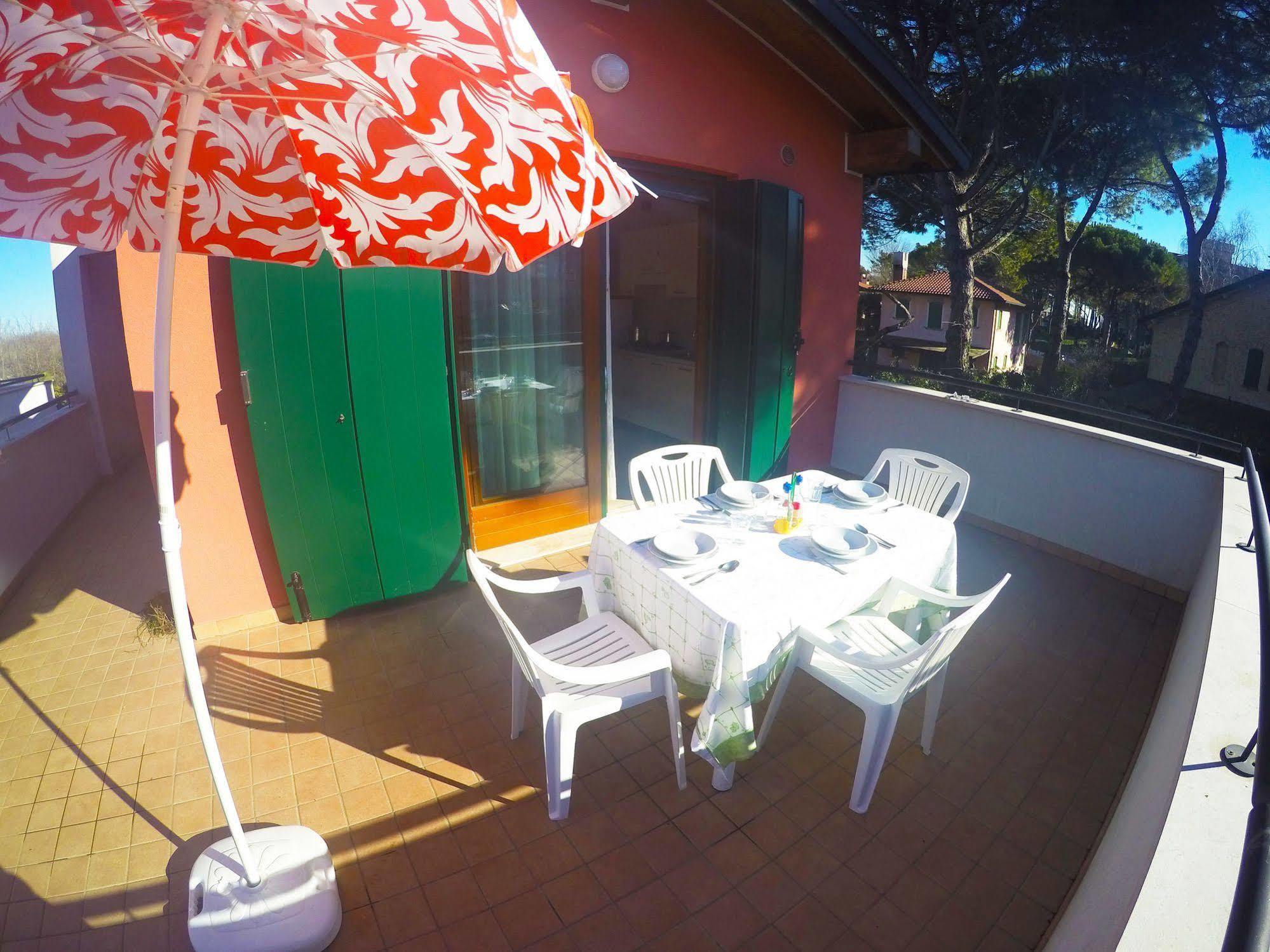 Residence Le Piramidi Caorle Exterior photo